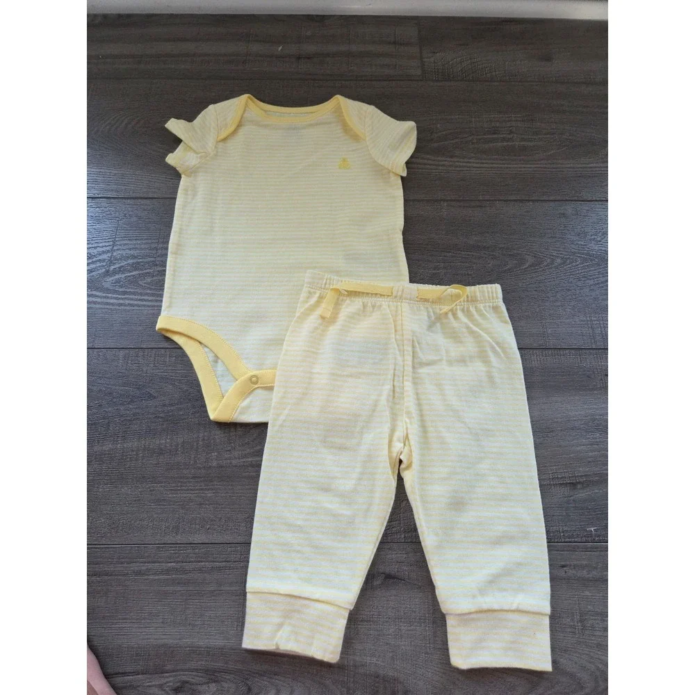 Baby gap‎ set 3-6 mos